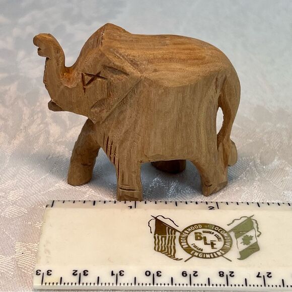 Hand Carved Wood Elephant Maple Miniature Decor Collectible - Picture 6 of 7